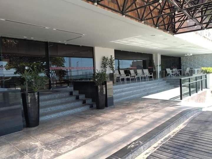 Iracema Flat 2102 Beira Mar Fortaleza (Ceara)